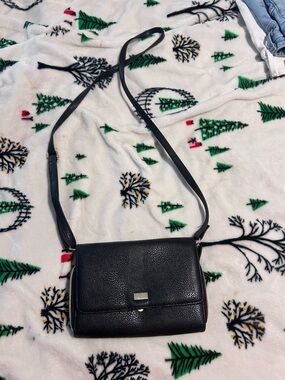 Black Crossbody Shoulder Bag - Classic Pebbled Leather